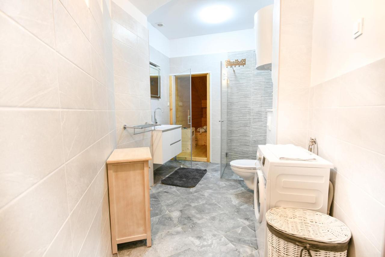 Apartment Rosenberger, Opatija Center With Parking ภายนอก รูปภาพ